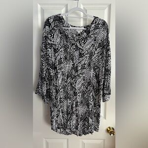 3/$30 Avenue Black and White Leaf Pattern Blouse 3x  😁 3/$30